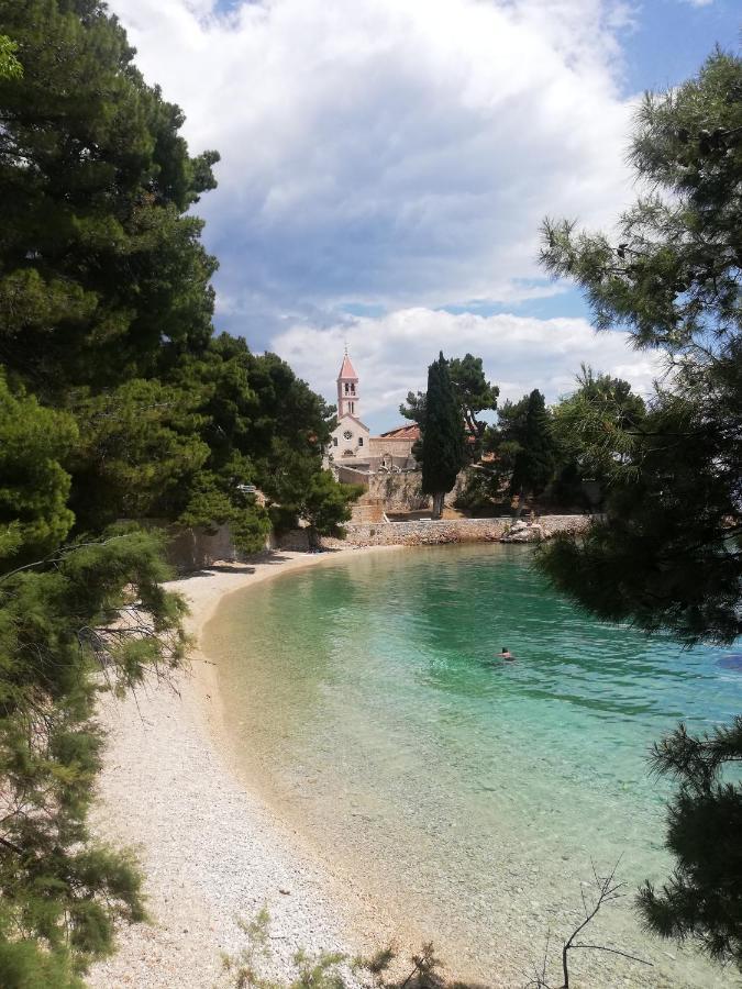 Apartmani Mara Bol Esterno foto