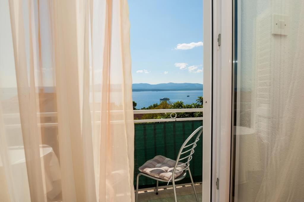 Apartmani Mara Bol Esterno foto